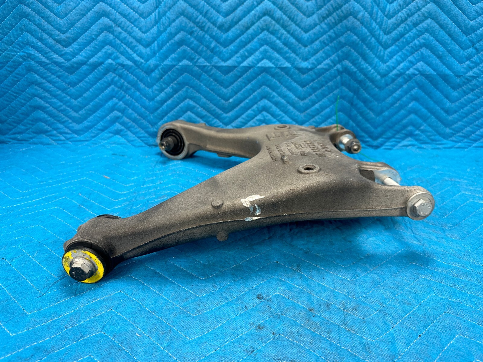 Bentley Cont Flying Spur Rear Lower Control Arm Passenger Side 29k 2006-2012 OEM