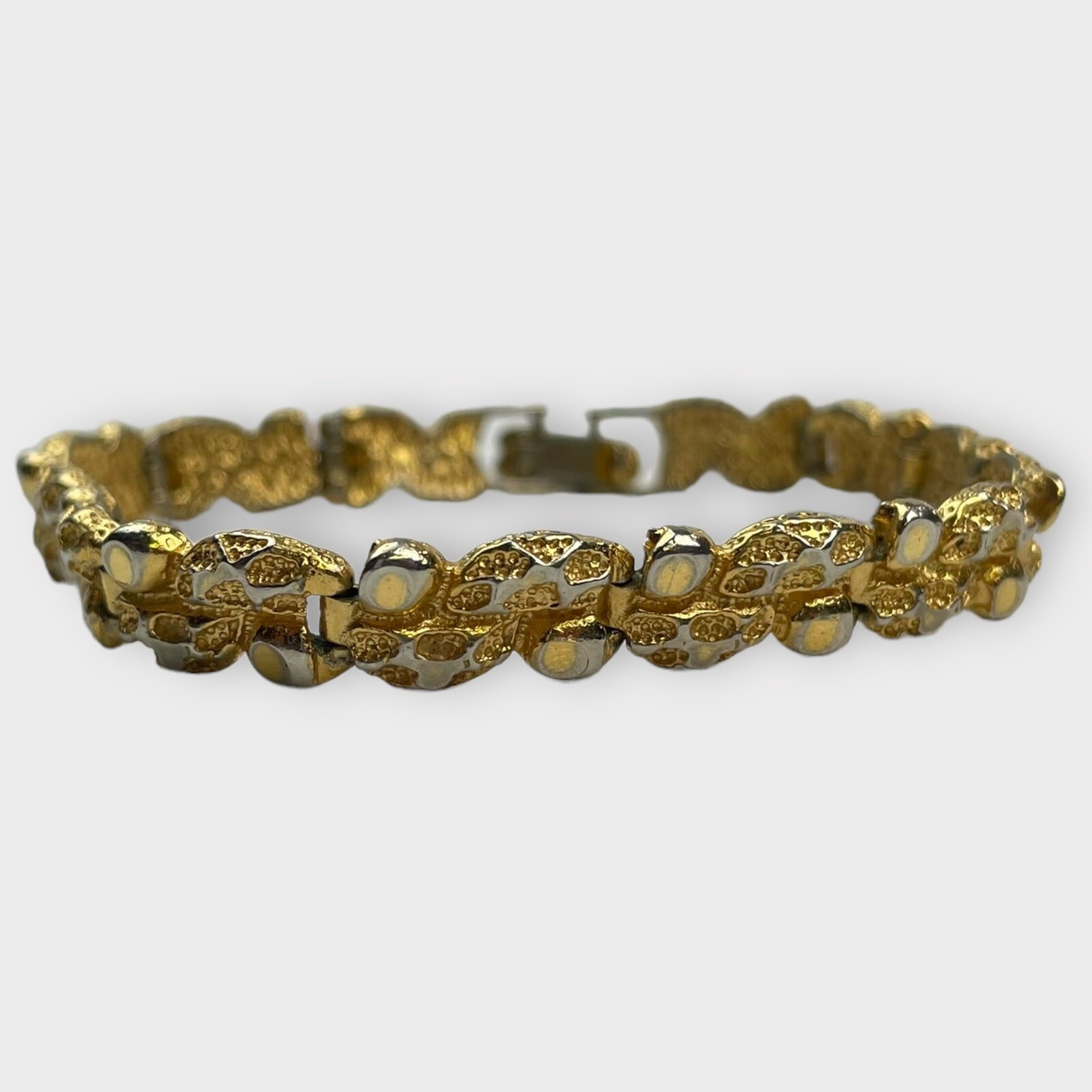 VTG Simple Basic Gold Tone Bangle Bracelet Metal … - image 1