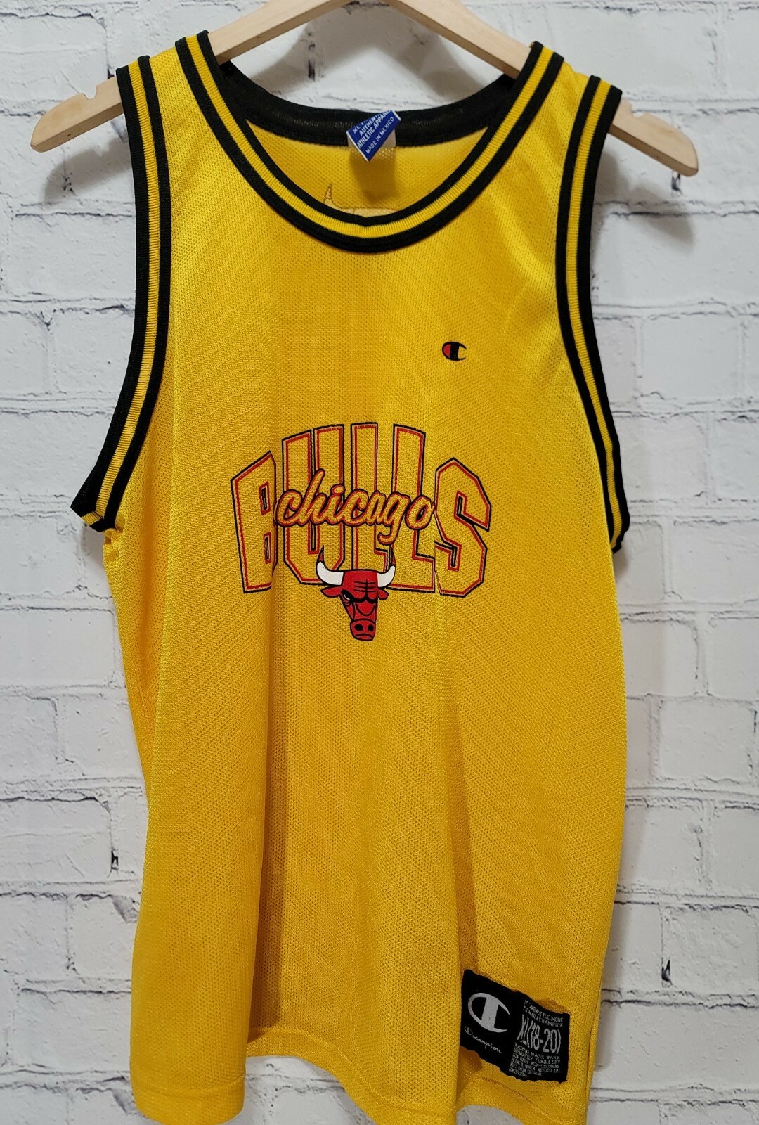 Vintage Kids Youth CHAMPION CHICAGO BULLS Basketball Jersey Yellow XL