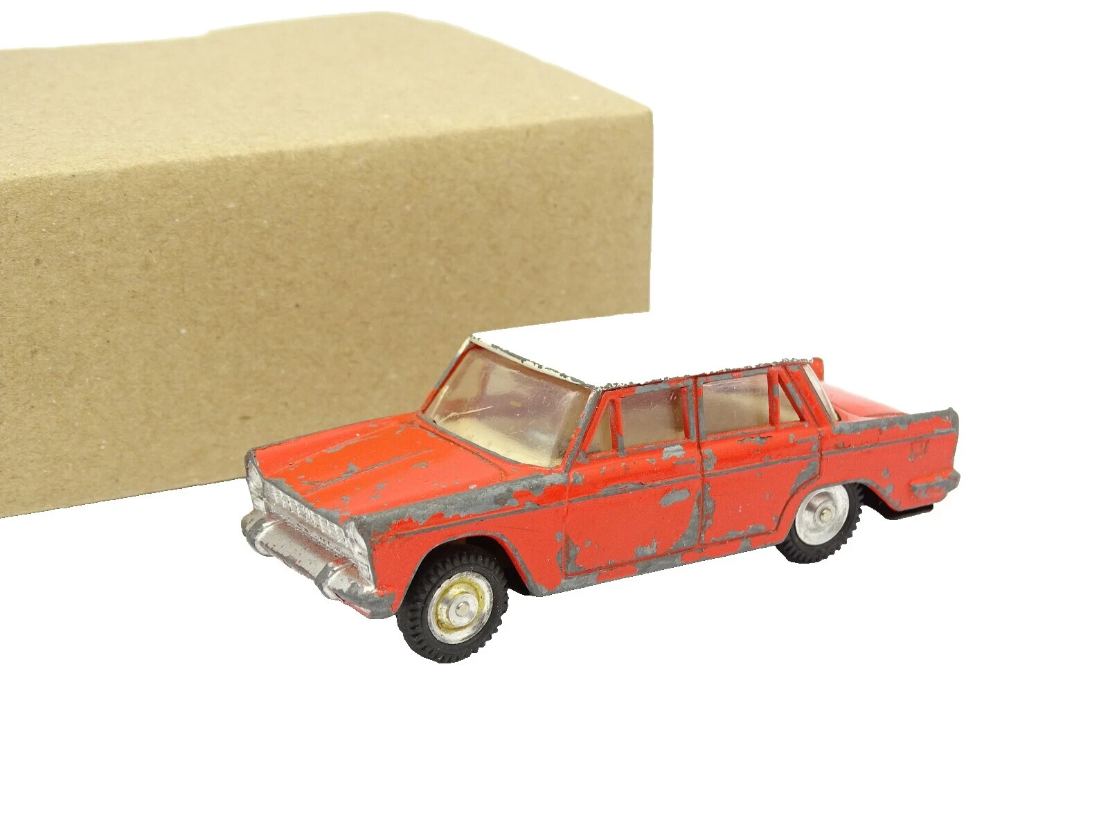 Gama 1:43 Diecast Cars, Trucks & Vans