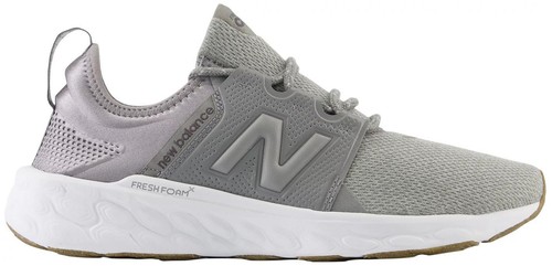 C41. New Balance Men display picture 1