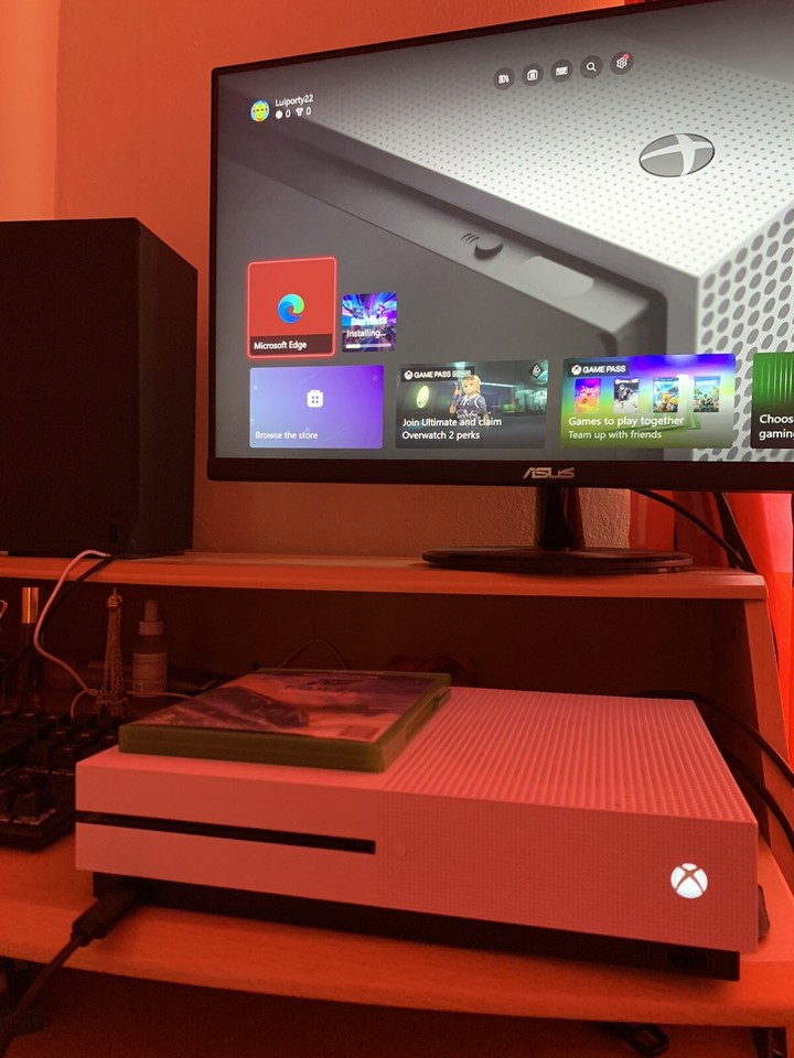 NEW Xbox One S + FREE Game 889842701029 eBay