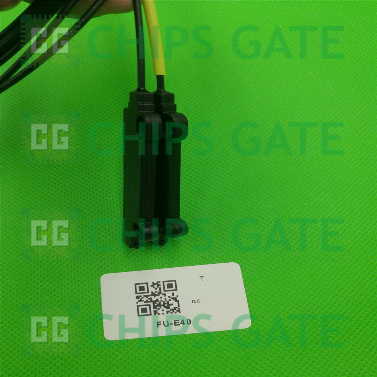 Keyence FU-E40 FUE40 Transmissive Optical Fiber Sensor Amplifier Switch – PLC-2 Compatible