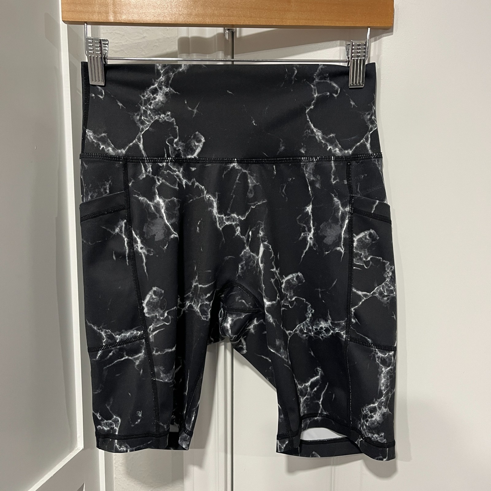 BuffBunny Biker Shorts Womens Medium x 9