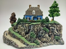 N Scale Gauge Model Railway Cliffside Coastal Scene Locomotive Train Diorama