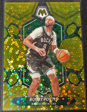 Bobby Portis 2023-24 Panini Mosaic 08/10 Gold Disco Prizm Bucks #181