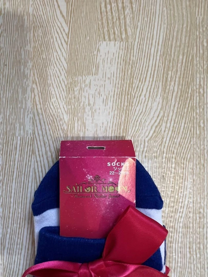 Calcetines Sailor Moon x USJ 22‐25 cm Blanco Azul Marino Cinta a Rayas Exclusivo de Japón Foto 3 de 3