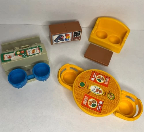 LOT Vtg Fisher Price Little People SESAME STREET PLAY FAMILY Furniture Parts