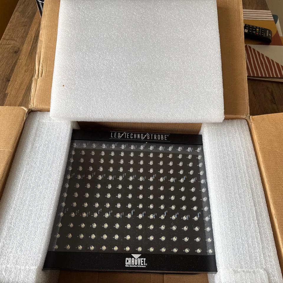 Chauvet LED Techno Strobe Light - Image 4 of 4