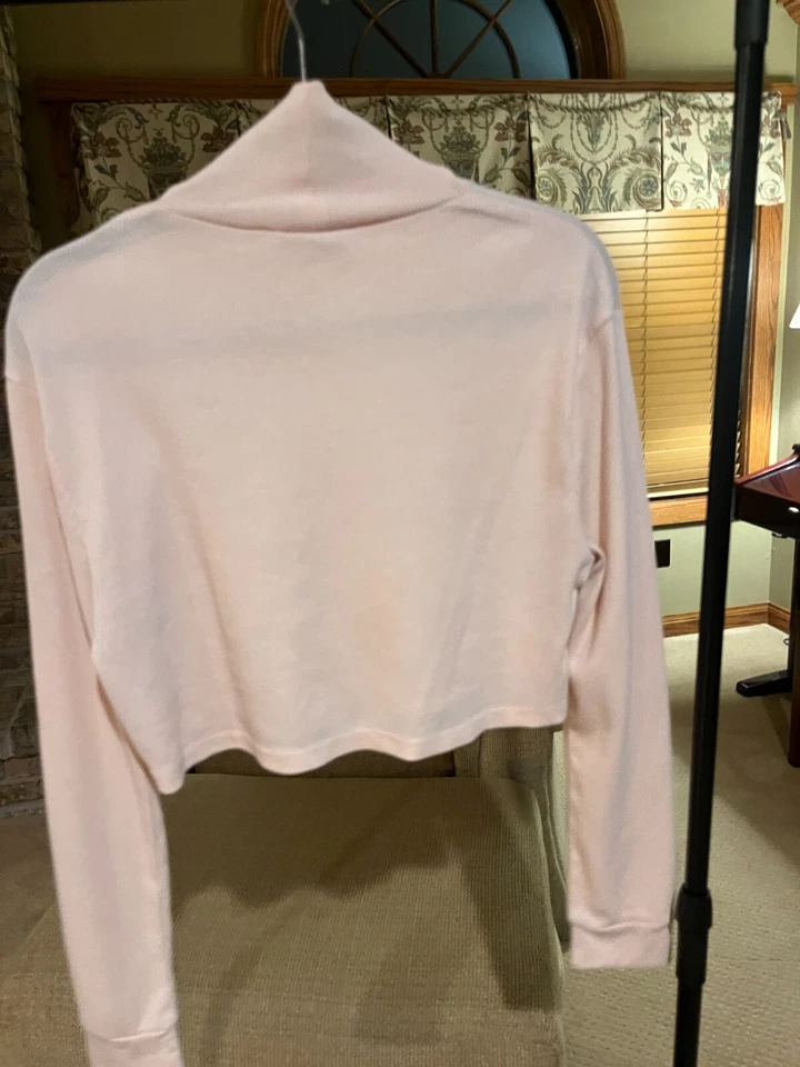 Doble Cero Talla Pequeña Rosa Claro Recortado Suéter Simulado Cuello Tortuga Foto 2 de 4