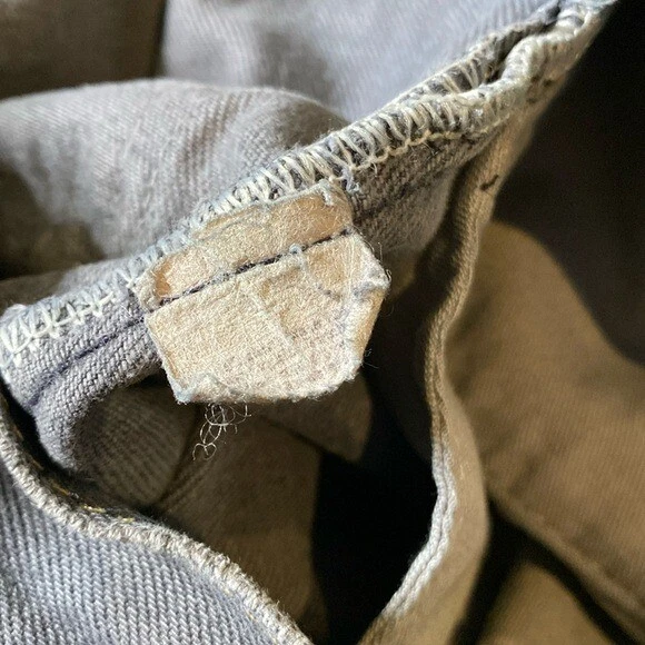 Jeans Vintage Levi’s Gris Años 80’s Cintura 24” Hecho en EE. UU. Foto 3 de 4