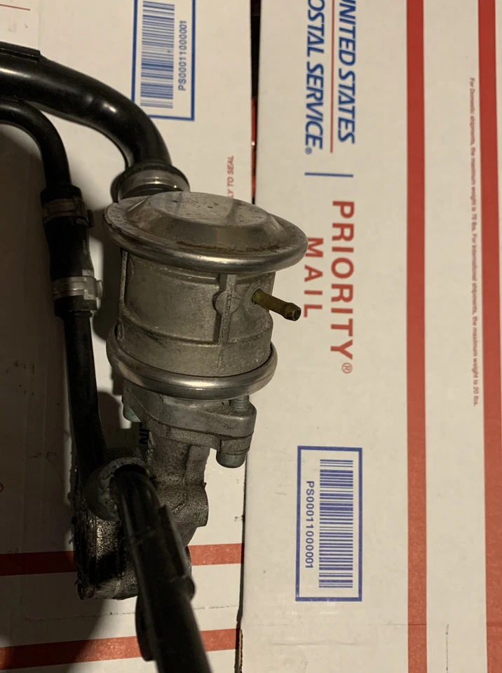 AUDI A4 B6 2002 2003 2004 2005 1,8 - VÁLVULA EGR Foto 2 de 4