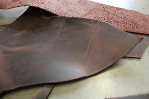 Förster-Fellnest Lederreste - Kräftiges Rindleder Dickleder 1,8-2,2mm Für Bastelprojekte