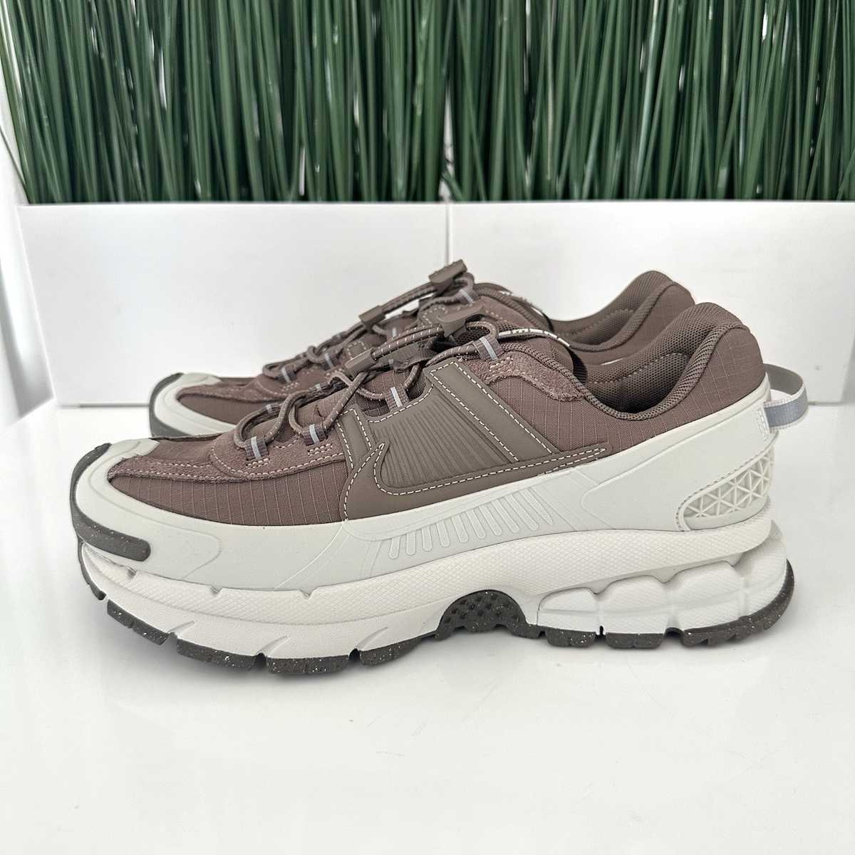 未使用❕W ナイキ ZOOM VOMERO ROAM 23cm Nike Zoom Vomero Roam Men's Winterized Shoes. Nike.com