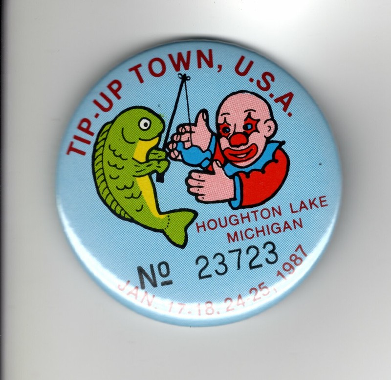 1987 TIP UP TOWN BADGE PIN PINBACK-MICHIGAN DNR DEER BEAR FISHING PATCH LICENSE