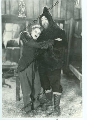 CHARLIE CHAPLIN-MOVIE SCENE FROM GOLD RUSH-B/W-(M-115a*)4''X6'' NEW