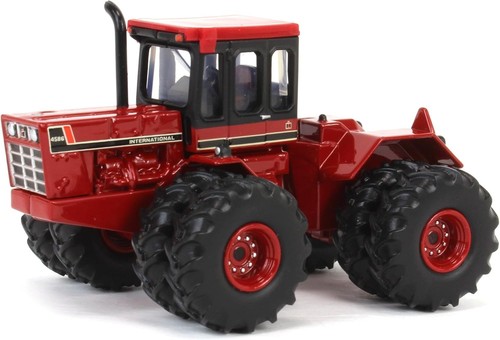 TOMY ERTL 1/64 IH 4586 Tractor with Front & Rear Dual Wheels, Prestige Collection 44438