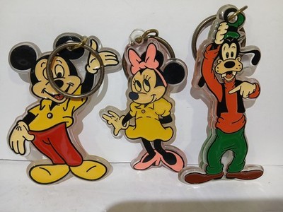 3 Vintage Walt Disney Productions Thick Solid Plastic GOOFY KEYCHAIN Mickey Minn