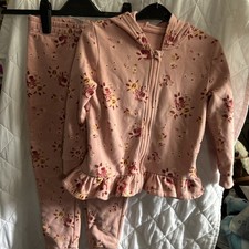 Mädchen Outfit Oberteil und Hose Alter 5-6 Jahre Gebraucht von George