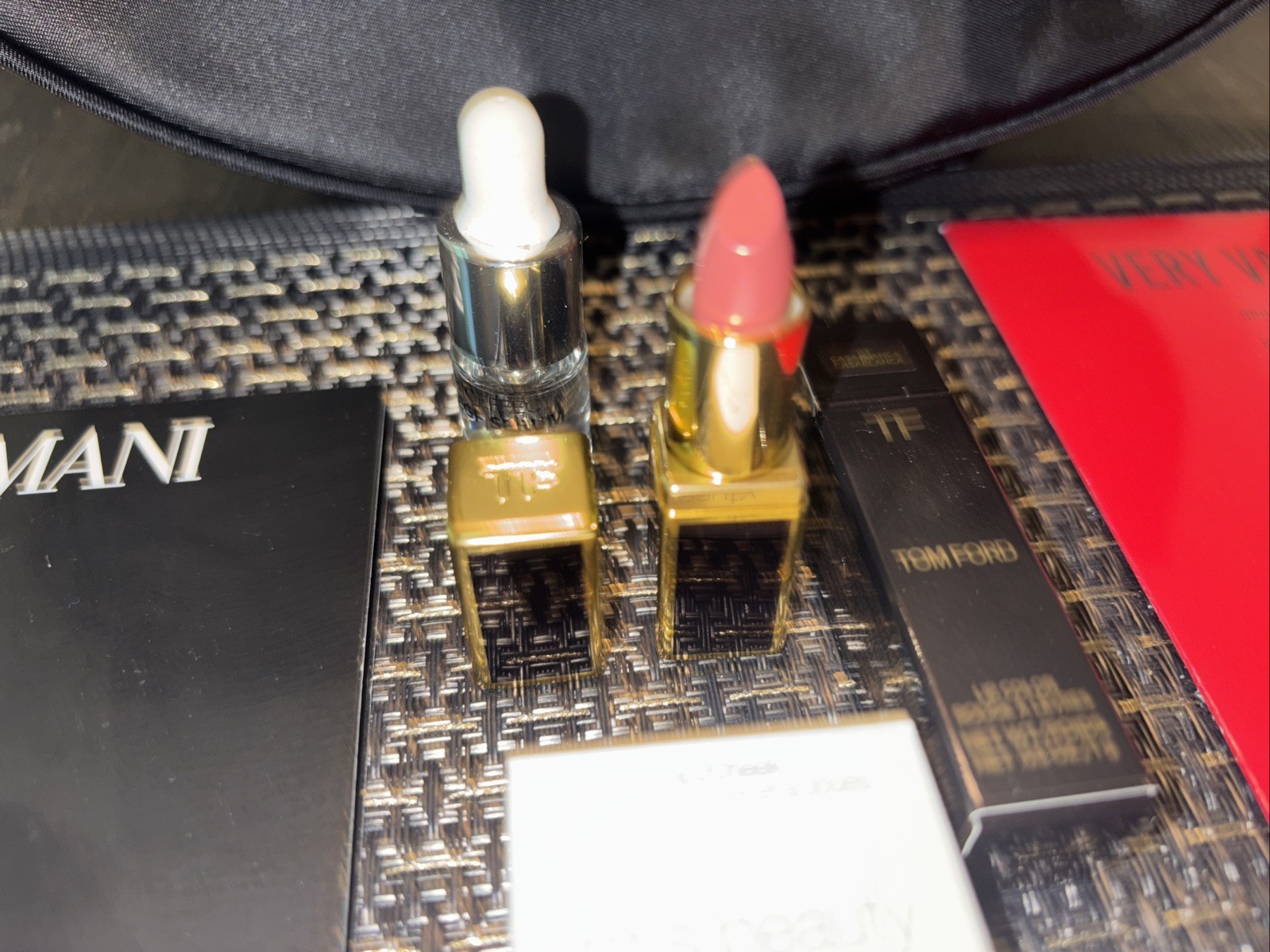 Armani La Mer Valentino Tom Ford beauty bag holiday gift Set Girl 🎁 $299 p thumbnail 6