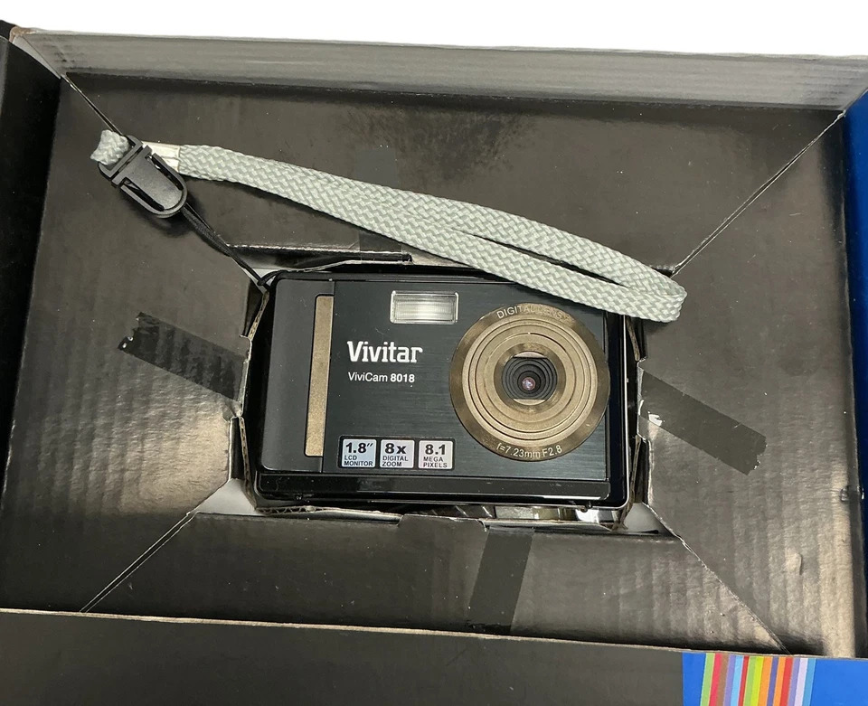 Vivitar ViviCam 8018 Digital Camera High Definition 8.1 MP Black 8x Zoom 6193 - Image 4 of 4