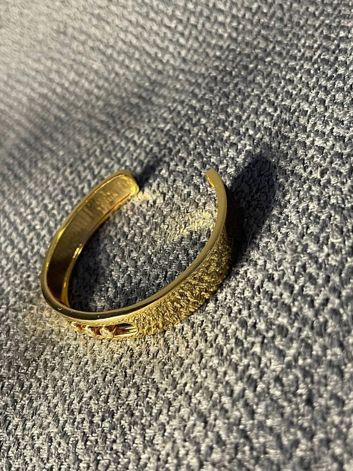 Brazalete minimalista diamantes flotantes oro Messika raro 18 cm Foto 4 de 4