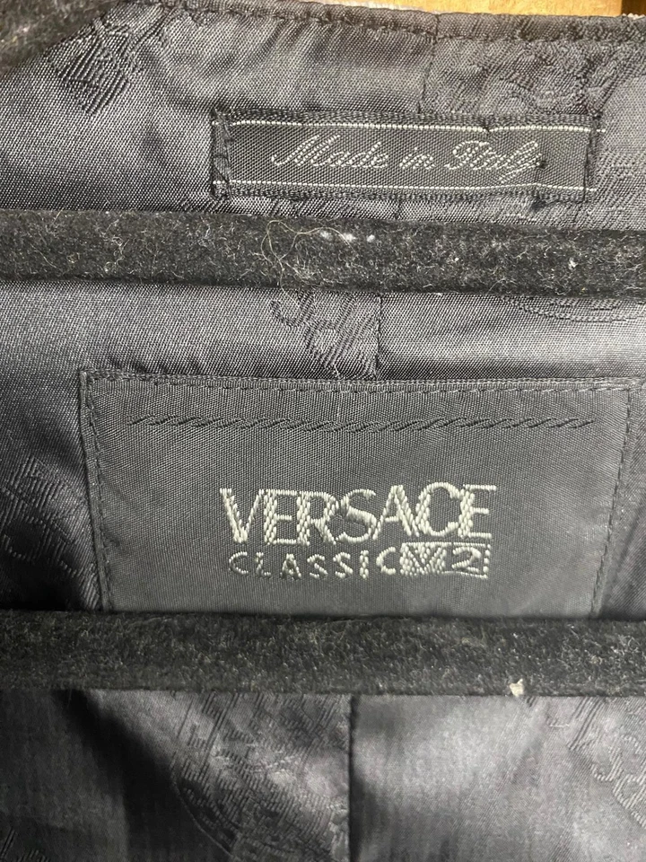 Chaleco de Colección Versace V2 Terciopelo Sedoso Hombre Gris Y Negro Talla IT 56 Hecho en Italia Foto 4 de 4