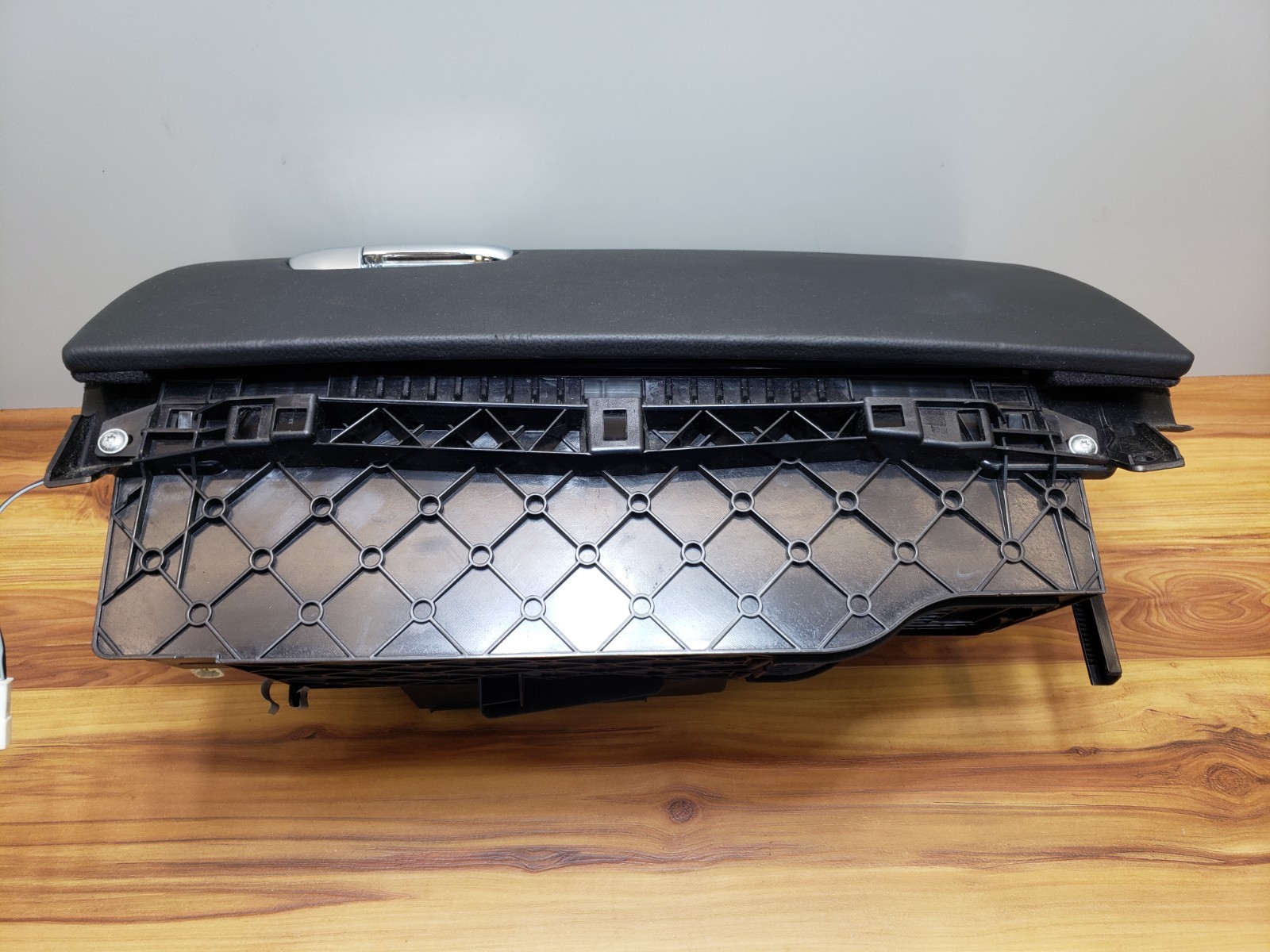 Rolls-Royce Ghost 2010-2014 Glove box Black