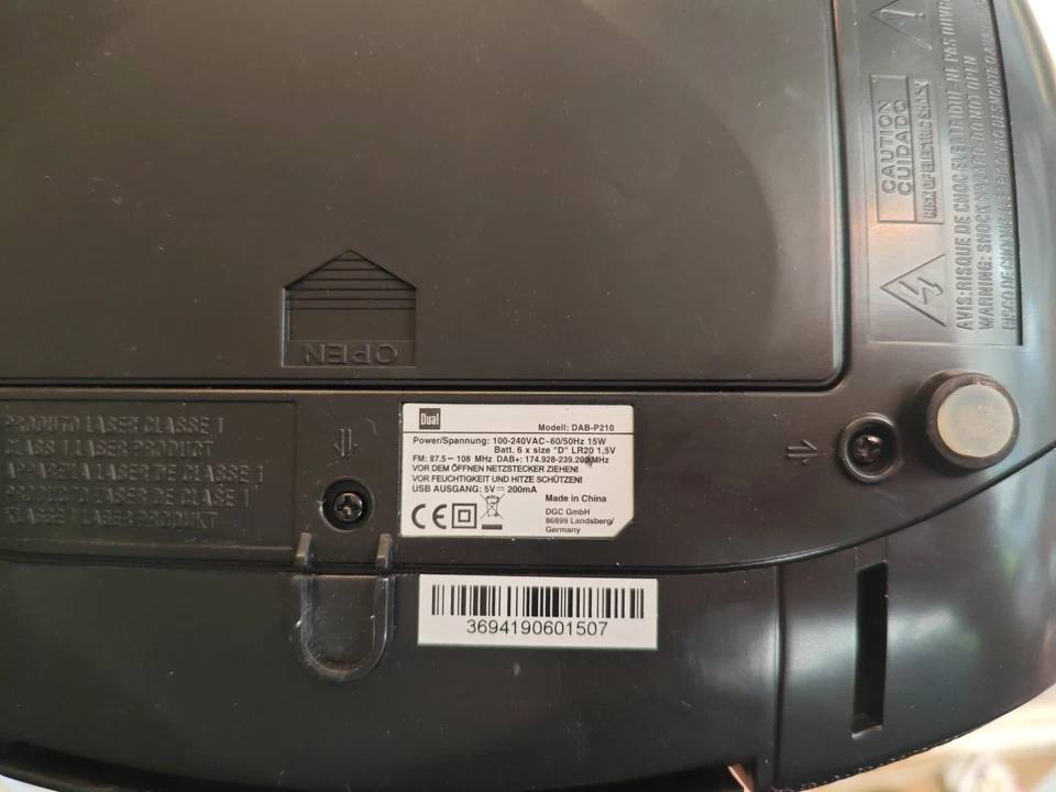 75961DAB-P AA8210 Kassettenradiomit CD -DAB+/UKW-Radio - Boombox - CD-Player-... - Bild 4 von 4