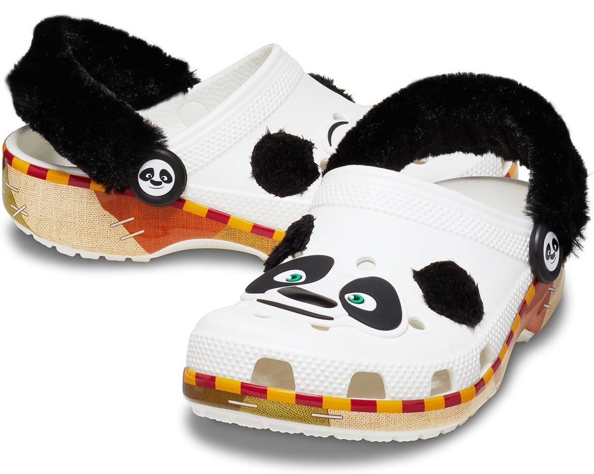 Crocs Classic Kung Fu Panda Clog Size J2 NEW