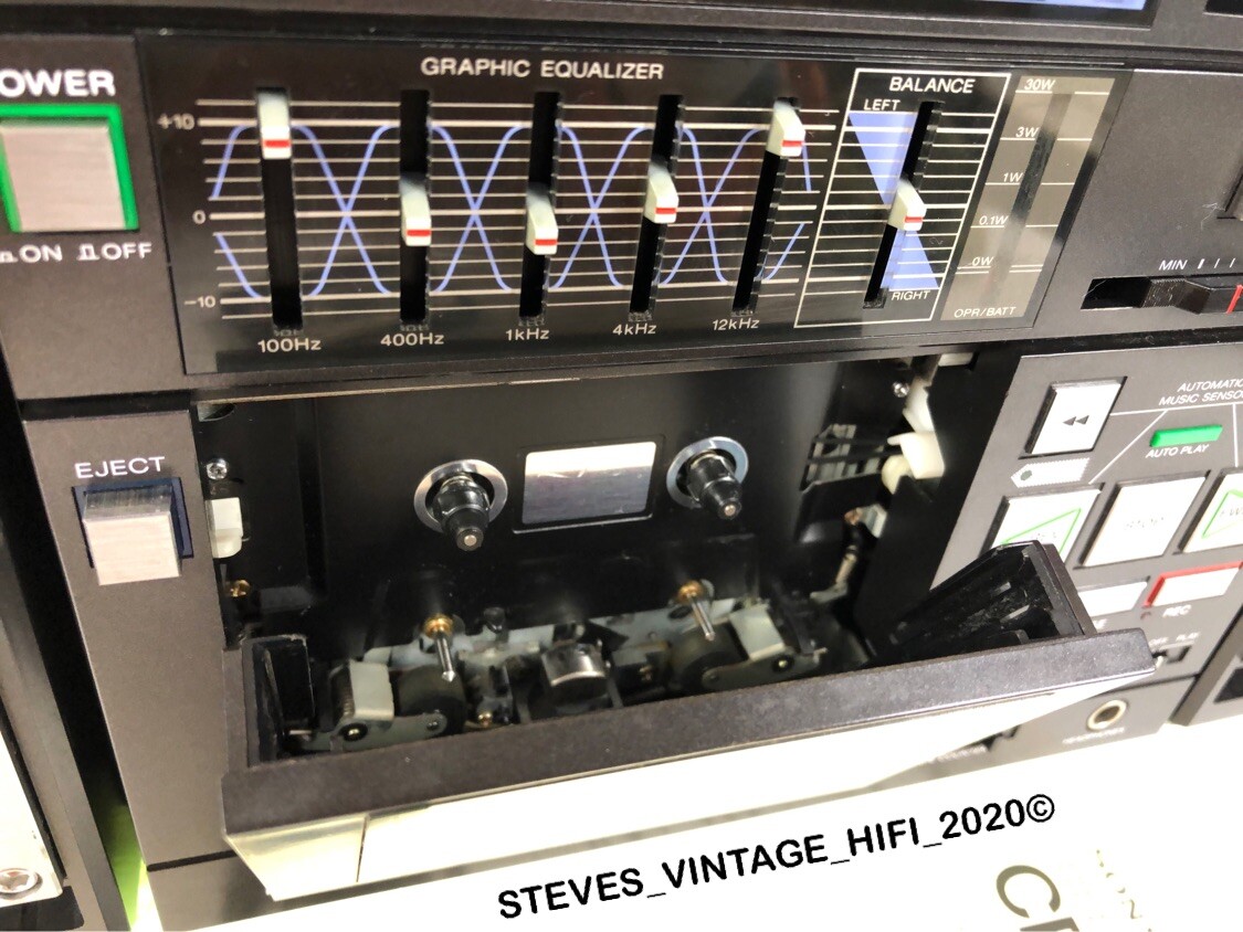 SONY CFS-9000 FM-MW-SW 7 BAND STEREO CASSETTE-CORDER 1984 ULTRA