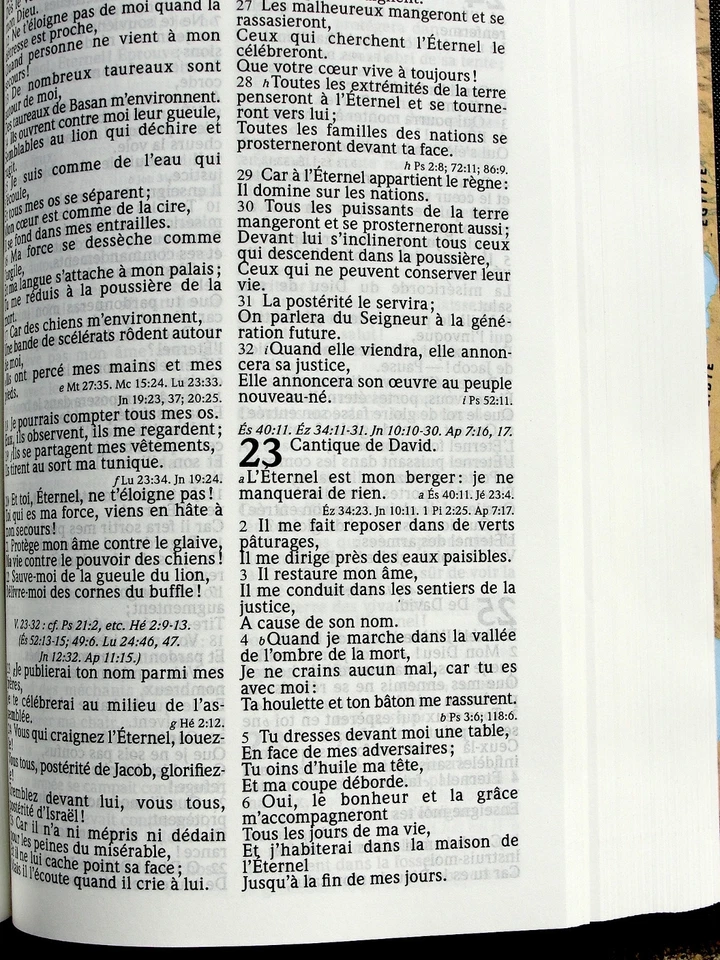 French Bible, La Sainte Bible - Segond 1910 Black Hardcover, Handheld Red Letter - Image 3 of 4
