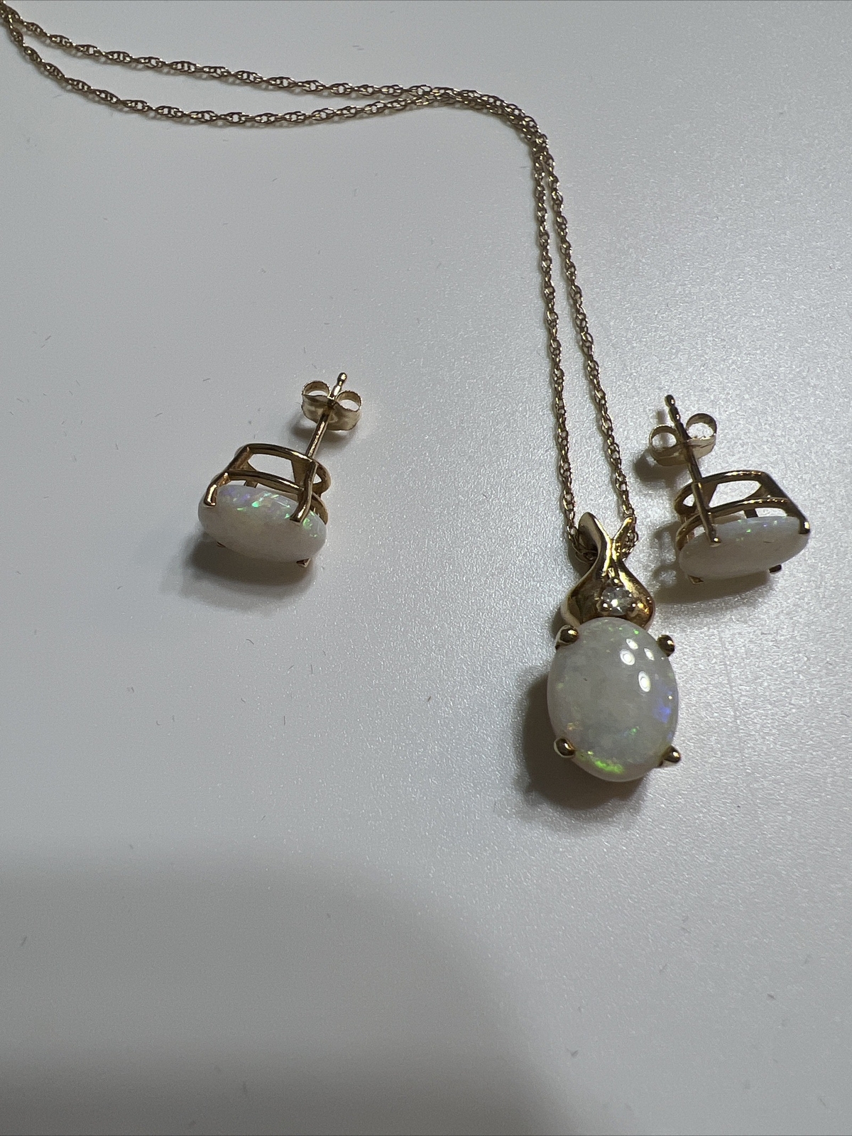 14k gold Opal Earrings And Necklace set Gem