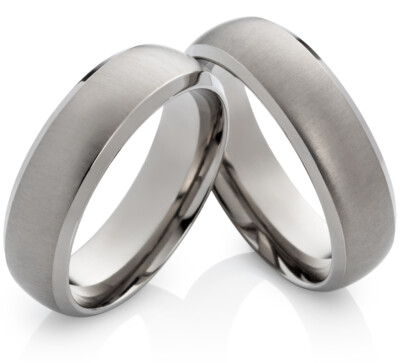  Unisex Eheringe Partnerringe Freundschaftsringe aus Titan mit Gravur TO618
