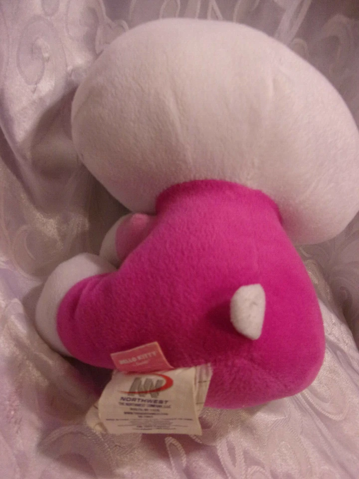 Hello Kitty Northwest 11 英寸毛绒柔软玩具填充动物 — 第 4/4 张图片