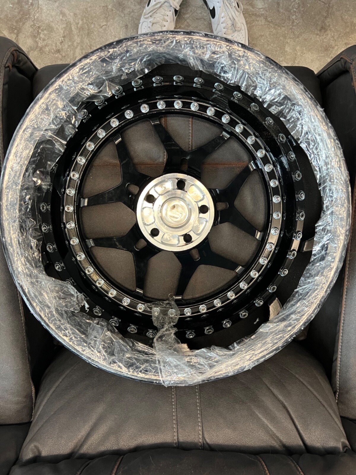 Mclaren Custom rims from Rohana Forged, Black with red size  19/7.5