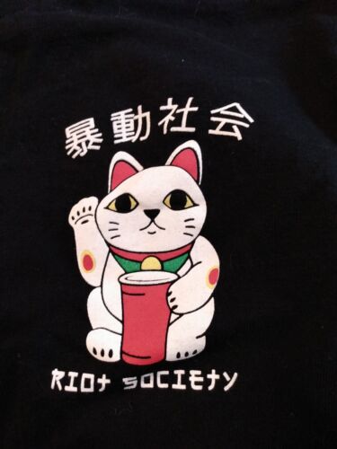 Riot Society Maneki Neko Lucky Cat Men's Black T-… - image 1