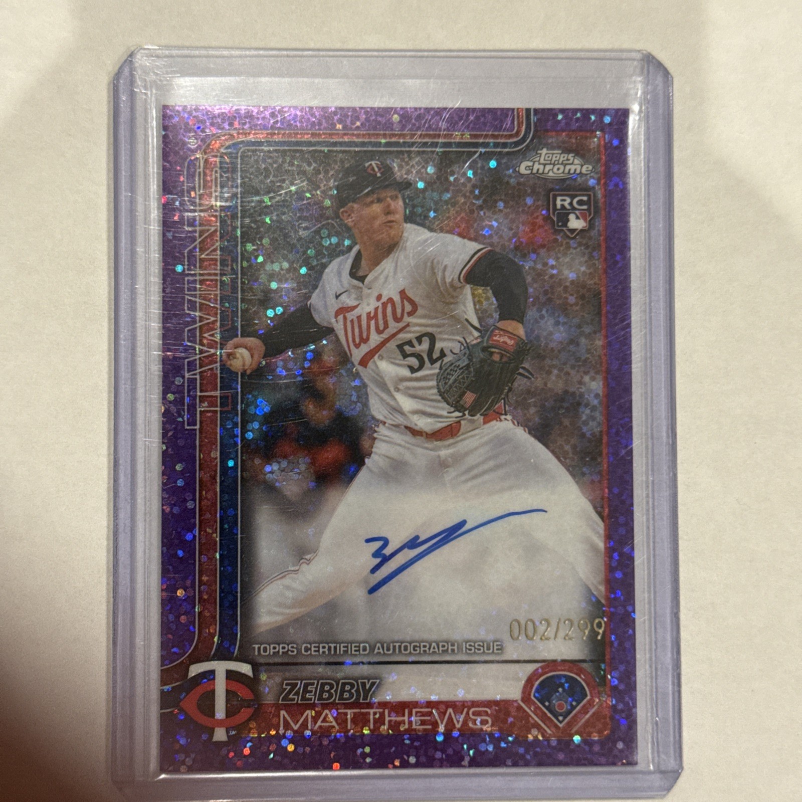 2025 Topps Chrome Rookie Purple Speckle Refractor 002/299 Zebby Matthews Auto RC