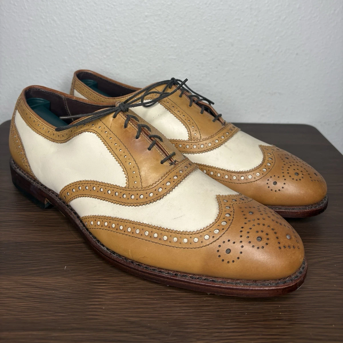 Allen Edmonds Golf Shoes for Men with Upper Leather for sale  display picture 1
