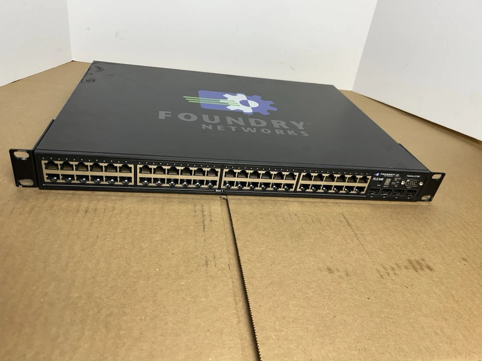 Conmutador Gigabit Foundry Brocade FLS 648 FLS648 LS 648 10/100/1000 48 puertos Foto 3 de 4