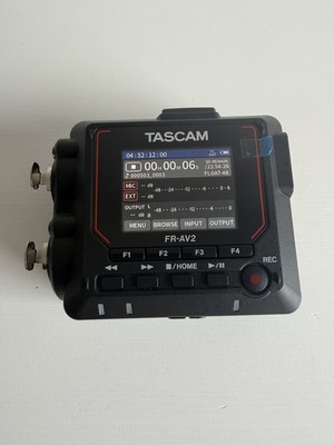 Tascam FR-AV2 Professional 2-Kanal Audio Recorder + AK-BT2 Bluetooth Adapter