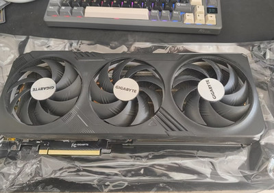 GIGABYTE GeForce RTX 4070 TI GAMING OC 12GB Graphics Card