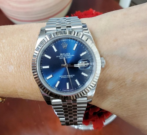 Rolex Datejust 41mm 126334 Blue Dial Jubilee Fluted Bezel 41mm Stainless Auto