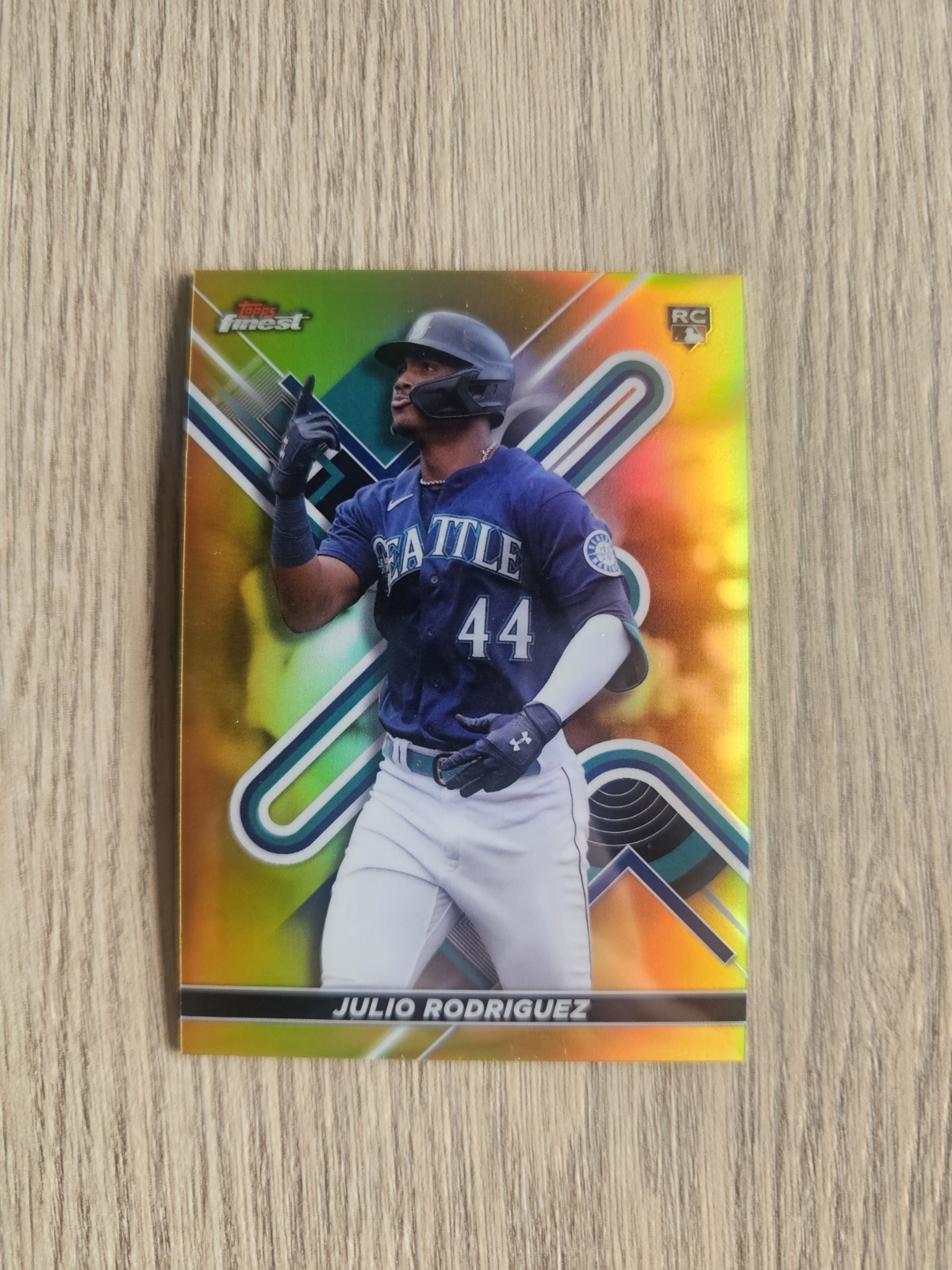 2022 Topps Finest #23 Julio Rodriguez RC Gold Refractor /50