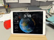 Apple iPad Pro (10.5-inch) 256 GB, Wi-Fi + 4G, 10.5 in - Silver works P/R LOOK!