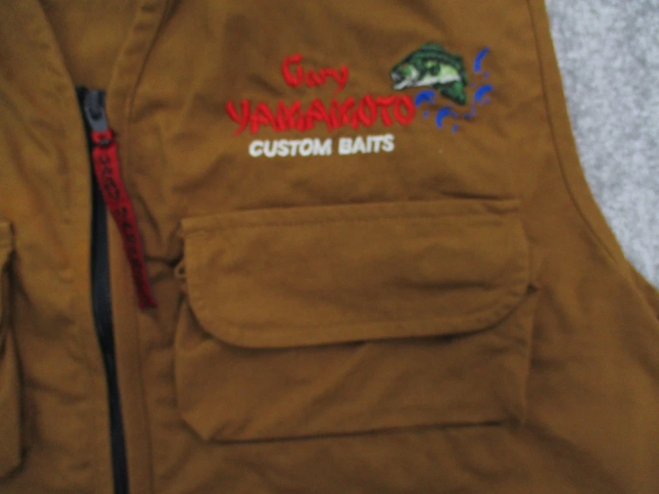 Gary Yamamoto Custom Baits Fishing Vest Medium Brown 100% Cotton Utility Pockets - Image 4 of 4