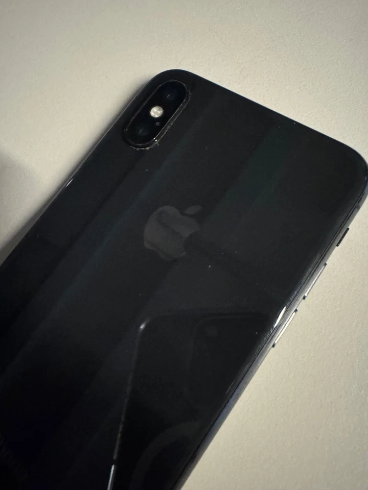 Apple iPhone X - 64GB - Space Grey - Immagine 4 di 4