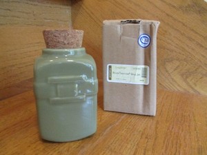 Longaberger Sage Spice Jar Square green with cork nib *shipping included!*