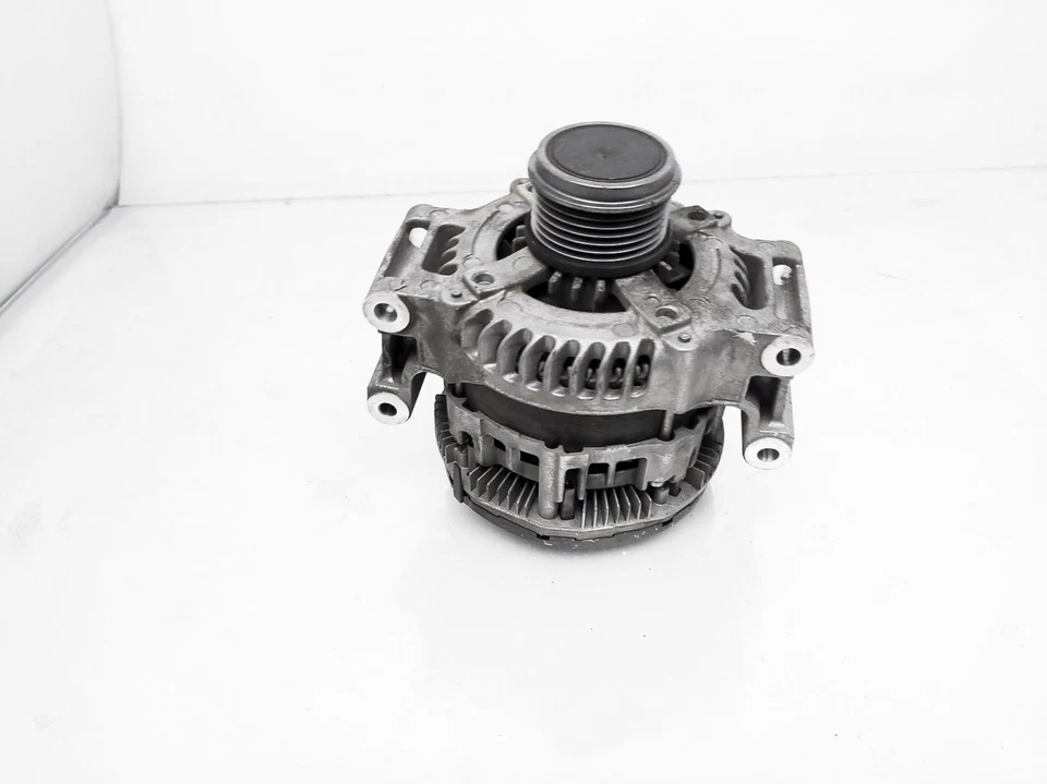 Audi A4 2017 generador alternador - 104211-8691 Foto 2 de 4