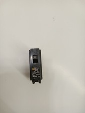 Square D HOM120 Circuit Breaker 20A 1-Pole 120/240VAC 10kA AIR Plug-On 5pk